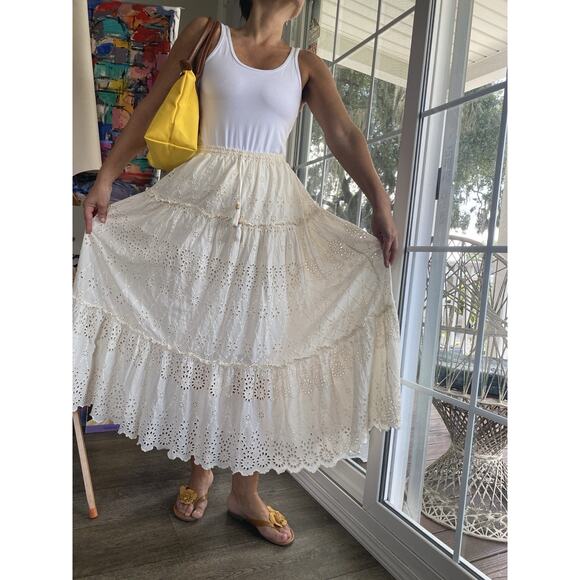 Sukiso White Eyelet Tiered Maxi Skirt – Bohemian Romantic Style S/M